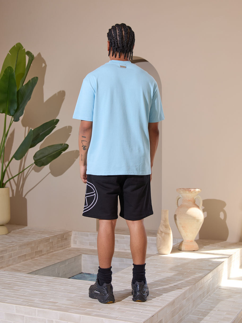 Vallea Graphic T-Shirt Zwart