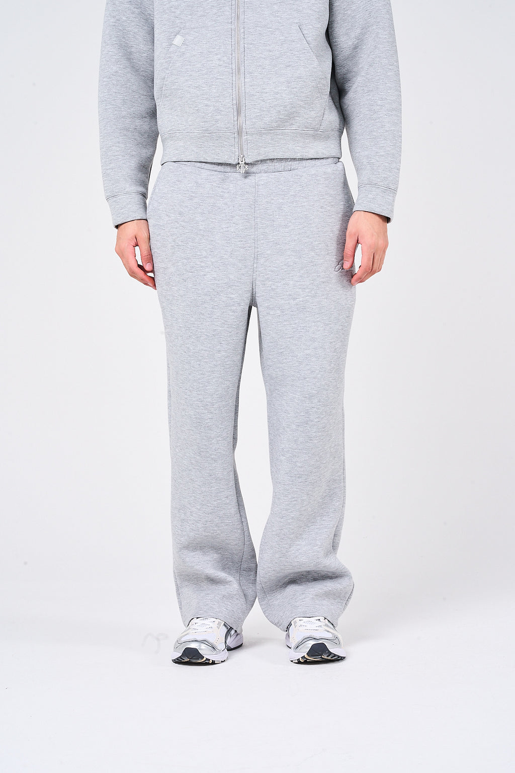 Atelier Grey Scuba Jogger