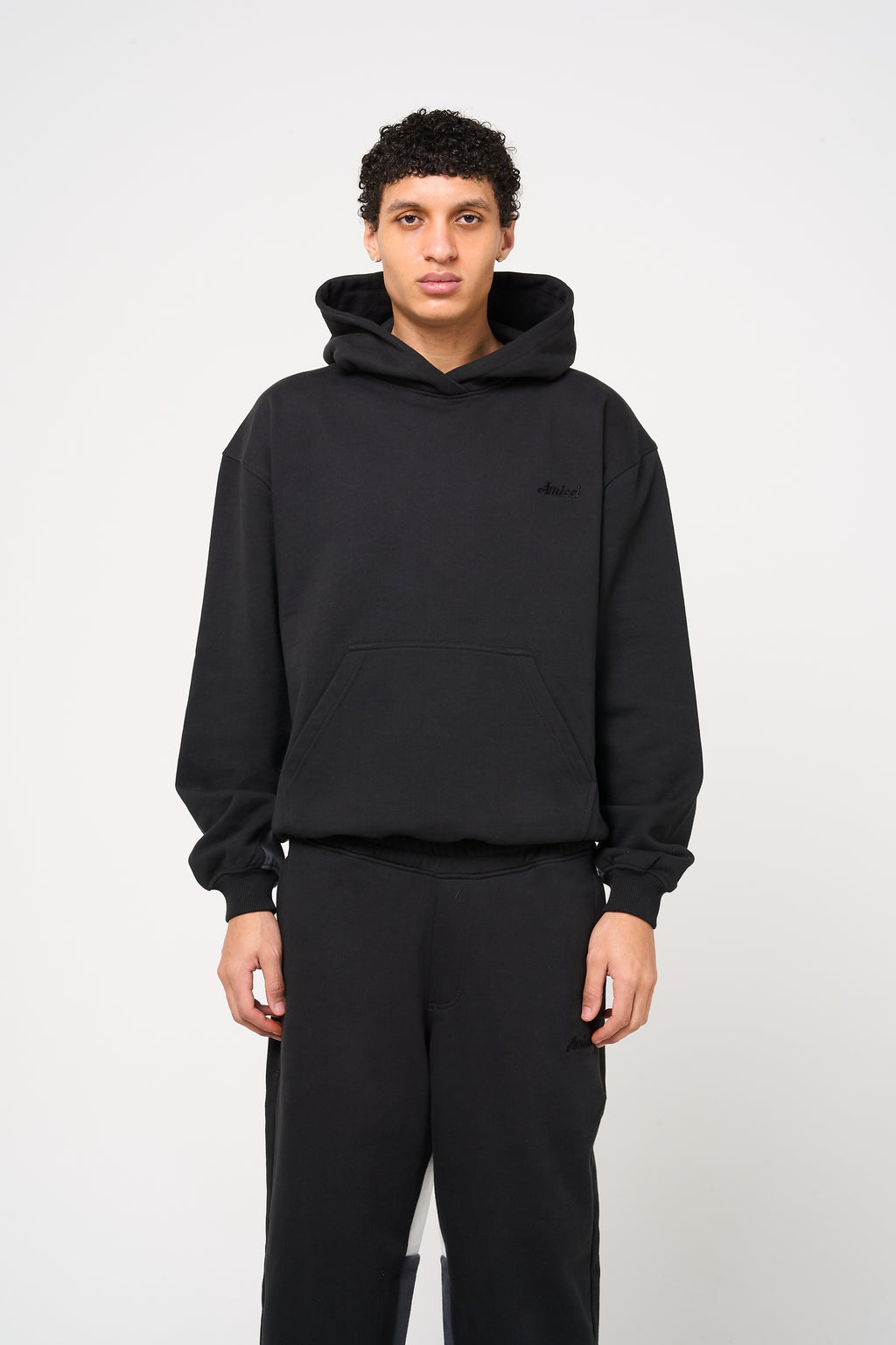 Modena Pay Modena Hoodie Black – Amicci