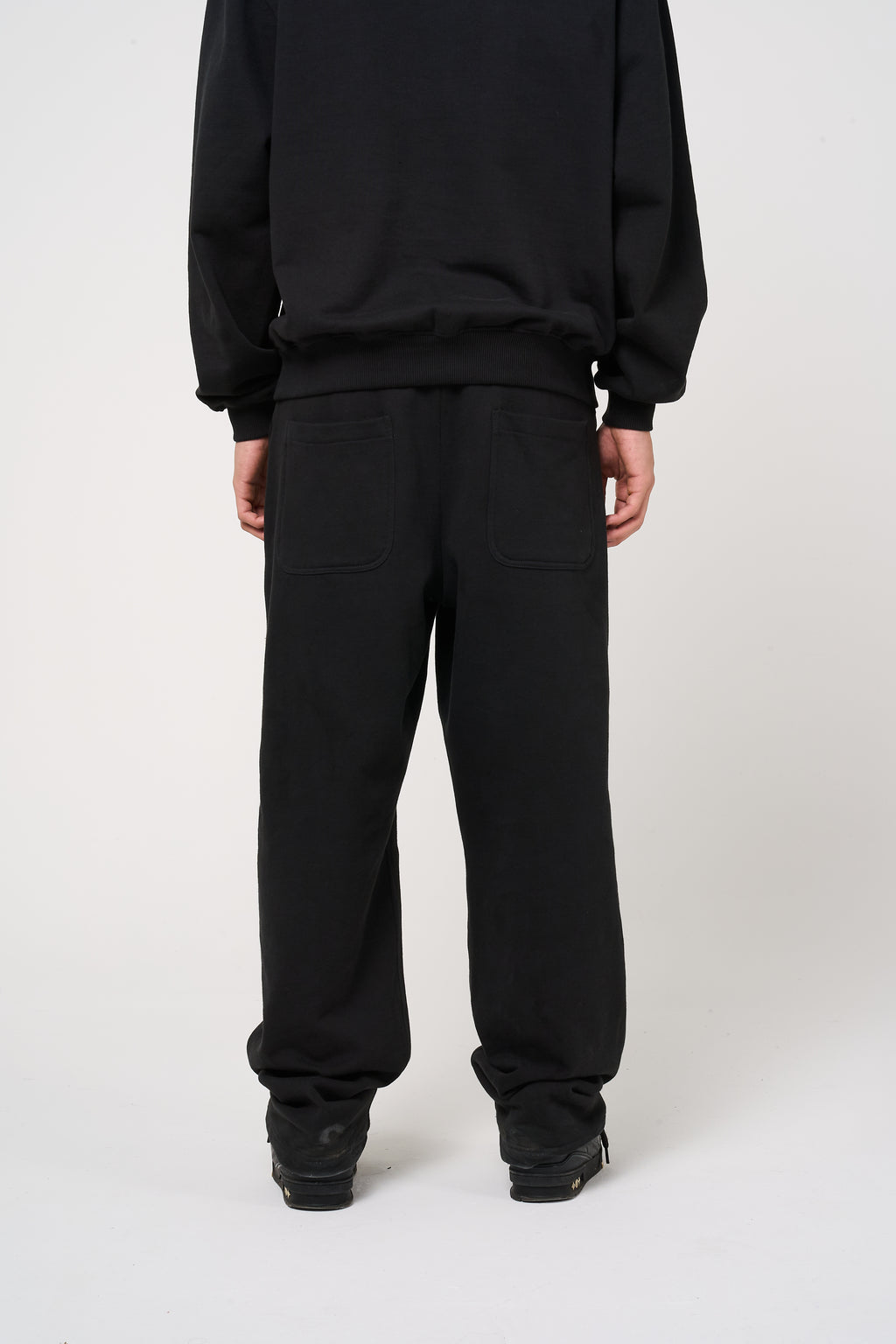 Reyes Emblem Logo Jogger Black