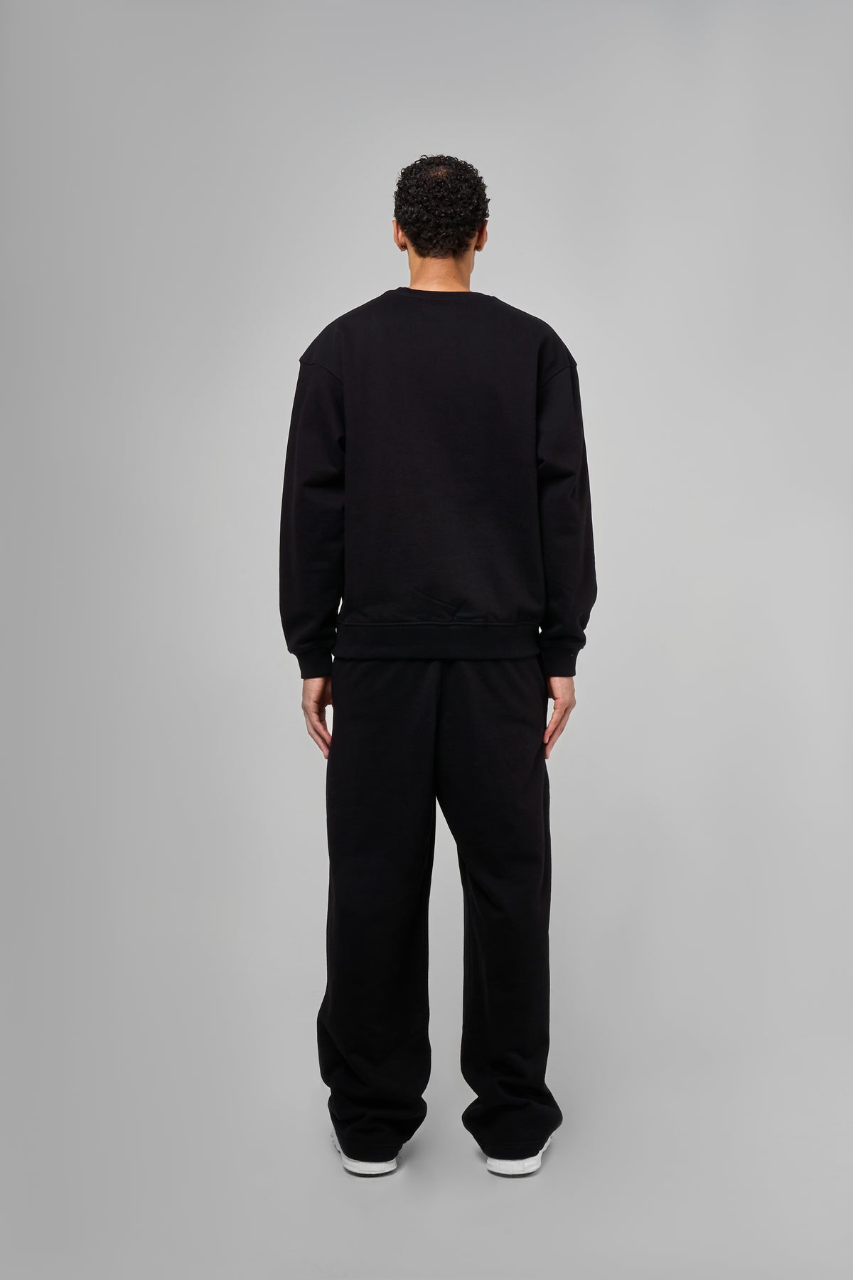 Jerozi Zwart Sweatshirt