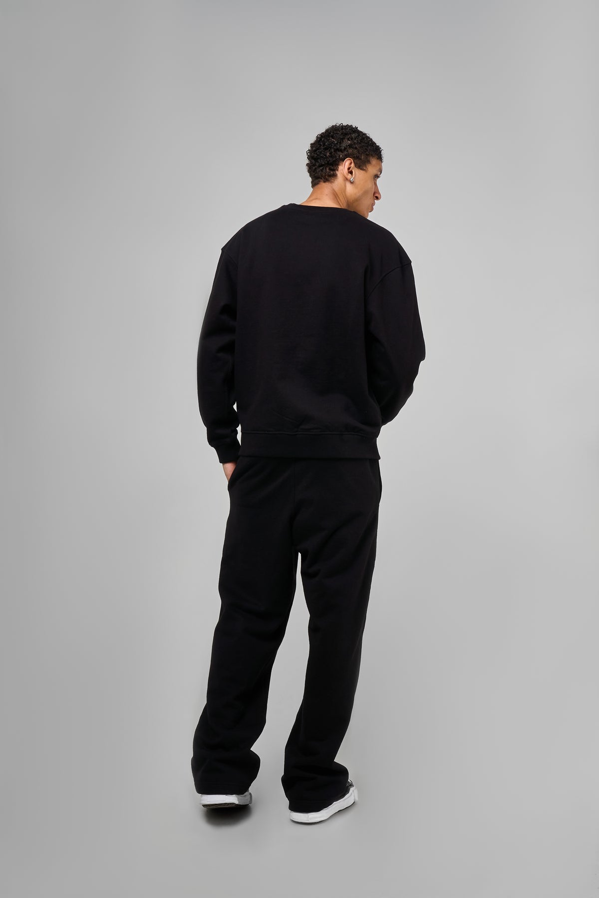Jerozi Zwart Sweatshirt